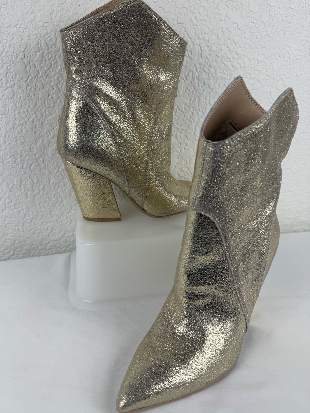 Dolce Vita | Nestly | Metallic Gold Leather Booties | 6.5